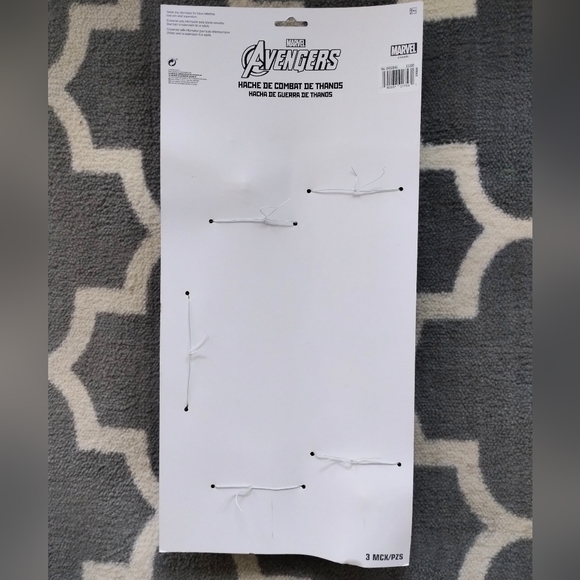 New in original package, Marvel Avengers Thanos Battle Axe - Avengers: Endgame - Picture 7 of 7